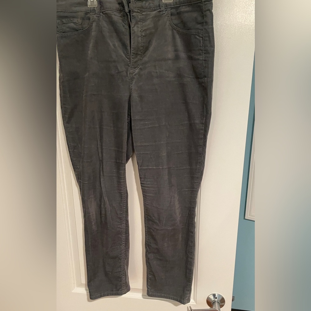 Women’s LOFT Gray Casual Pants Size: 16